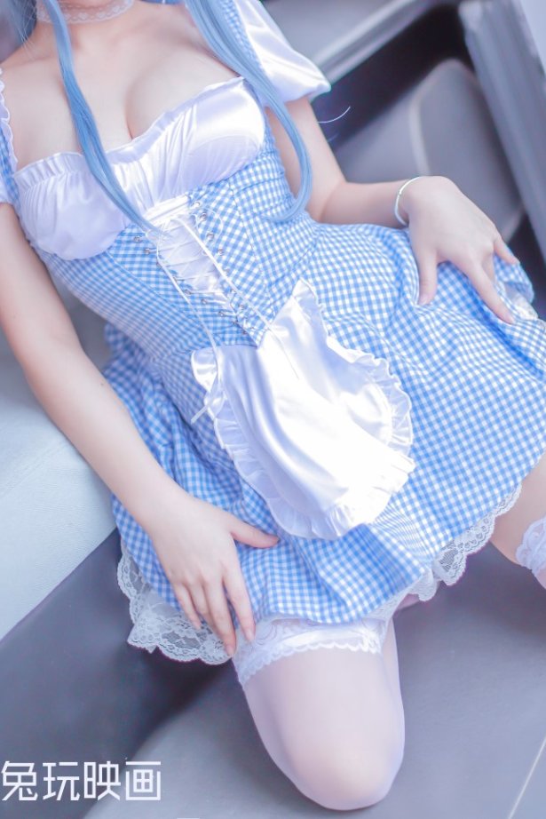 兔玩映画 C 288 蓝色钕仆解解 [40P/527MB]