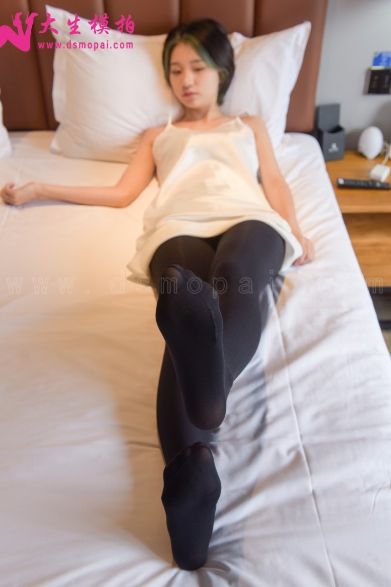 大生模拍 NO.218 小小 脚底的茶π [80P/1V/627MB]