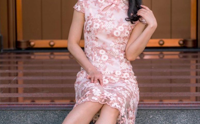 精选街拍 No.098 余宸 旗袍高跟美腿 [88P/97MB]