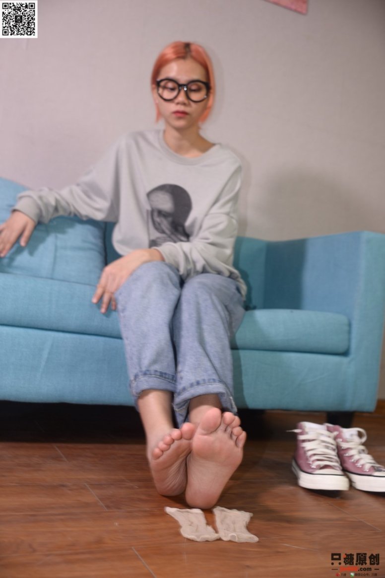 [只糖棉袜]NO.191 彤彤 解锁新的一年[171P/1V/977MB]