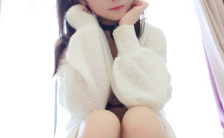 是依酱吖 – 黑色情趣内一[28P/47MB]