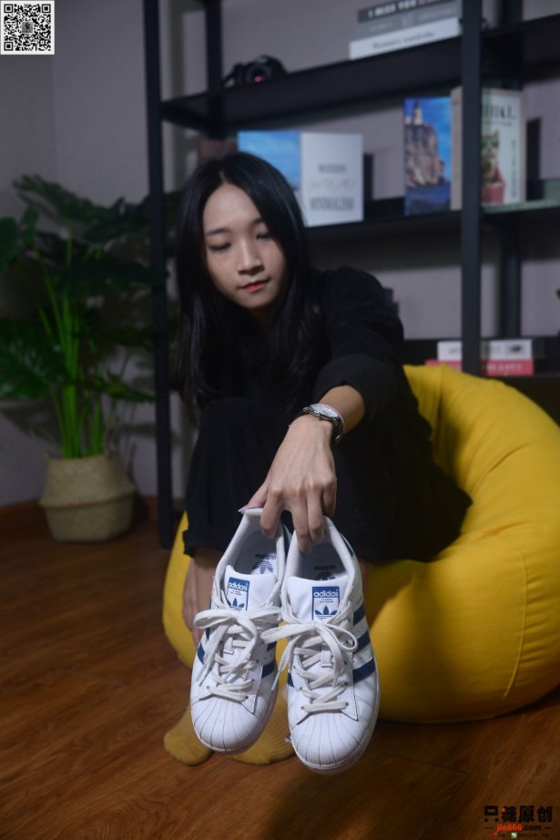 [只糖棉袜]NO.244 绵绵 刚好遇见你 [144P/1V/822MB]