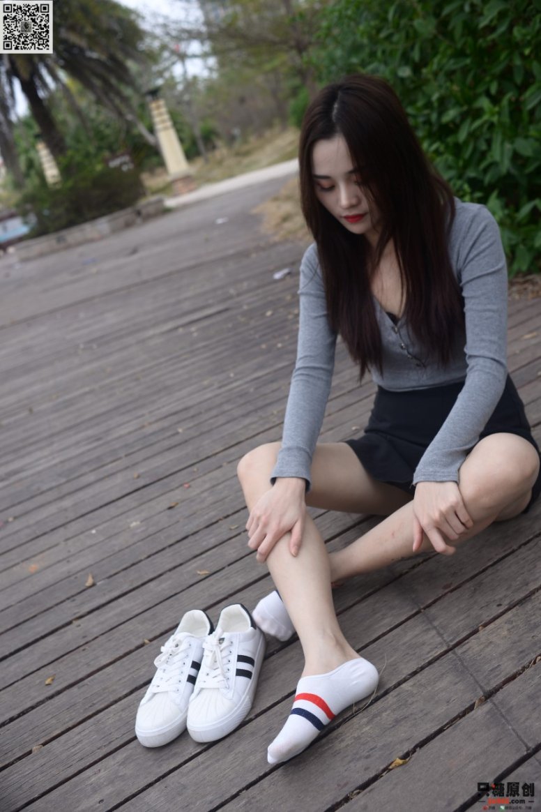 [只糖棉袜]NO.223 文文 你好，春天！[191P/1V/722MB]