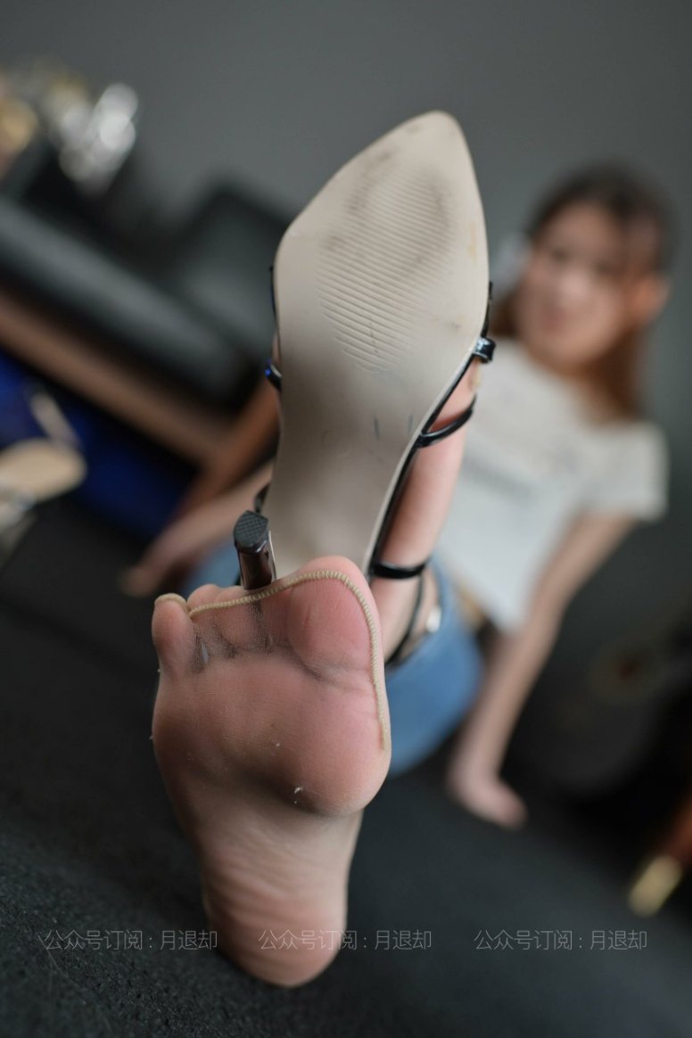 [IESS异思趣向] 耽丝 紫薇的肉丝牛仔裤 [81P/57MB]