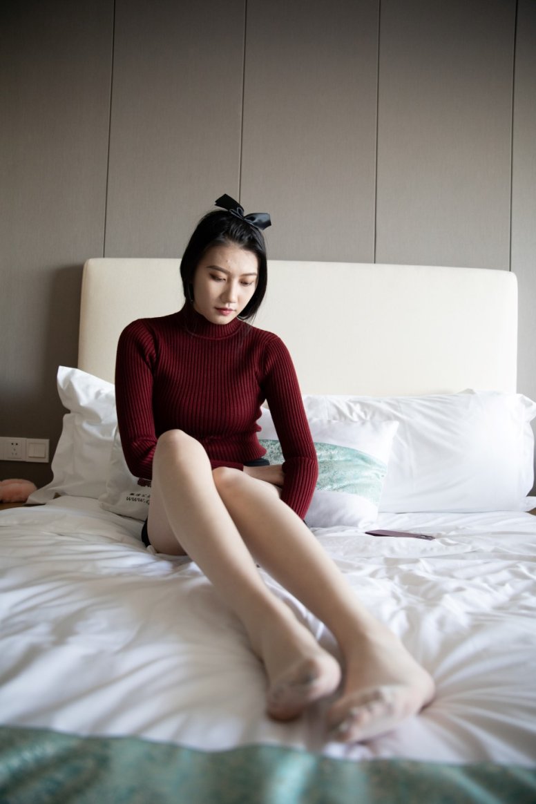 勿恋传媒 NO.647 兔兔-海的背影 [179P/1V/4.64G]