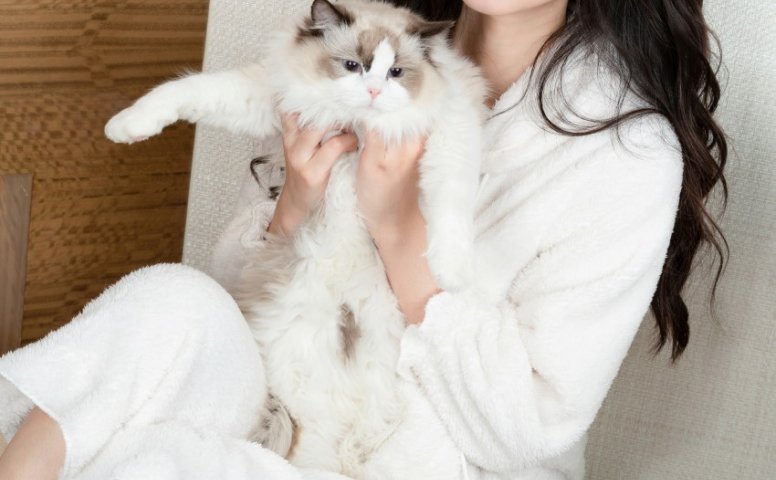 [Kelagirls克拉女神]2019.03.11《她与她的猫》汤怡[28P/522MB]