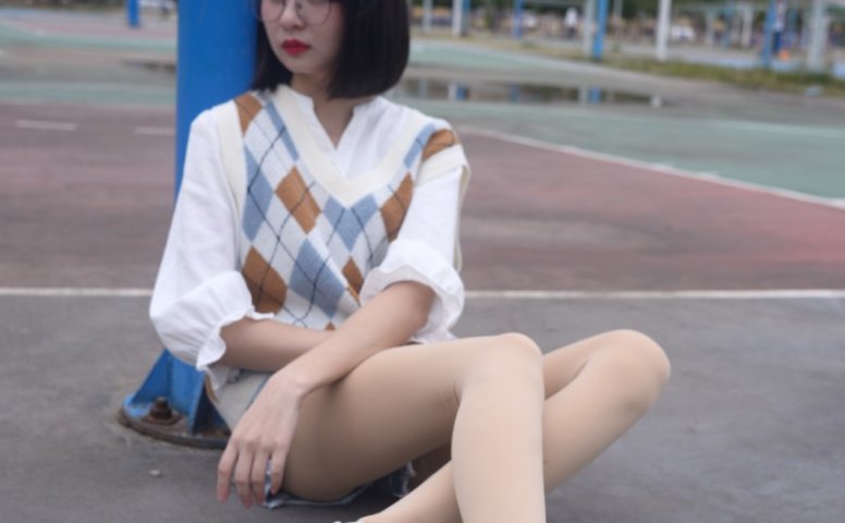 [只糖棉袜]NO.233 小伊 春天的花开满了墙 [183P/1V/832MB]