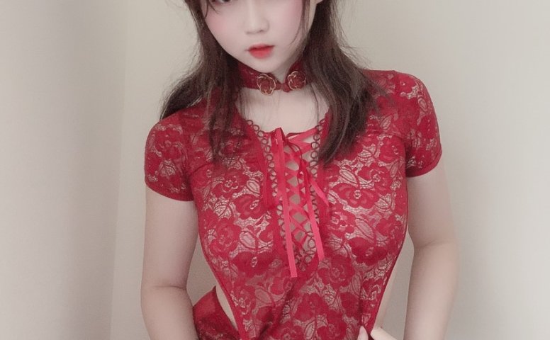 是依酱吖 – 红色旗袍[25P/13MB]