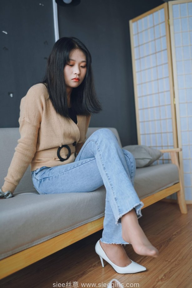 [SIEE丝意] No.471 文文～白色高跟鞋，裤里丝 [45P/320MB]
