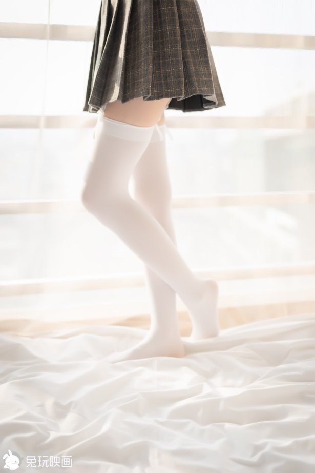 兔玩映画 C43.007 吊带白丝袜 [40P/65MB]