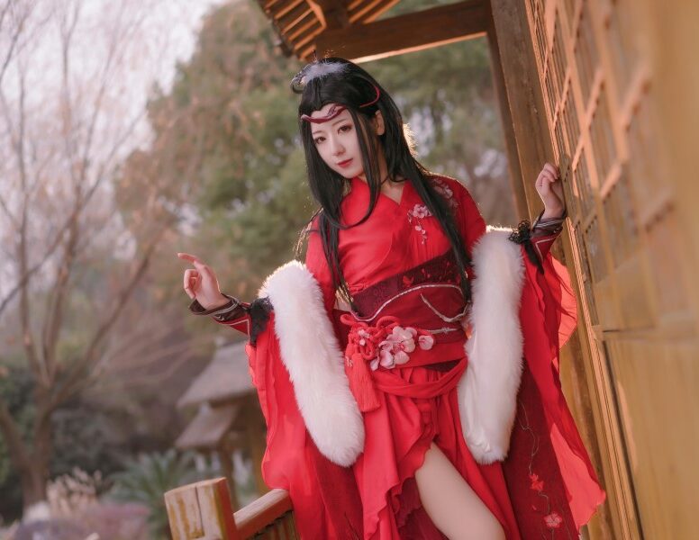 弥音音ww – 红袍[15P/29MB]