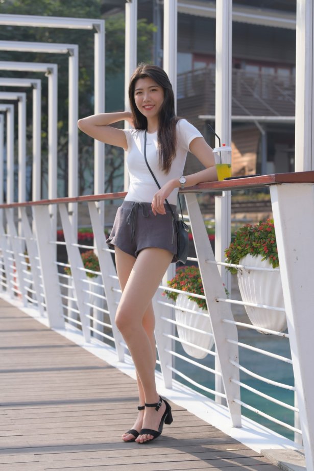 精选街拍 No.503 笑容可人的长腿镁钕（五） [100P/97M]