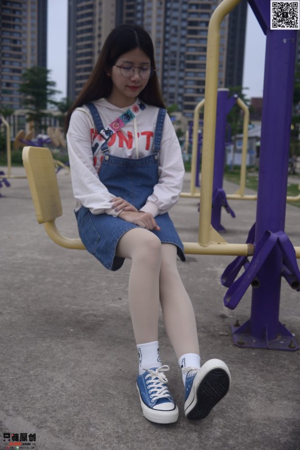 [只糖原创]NO.306 七喜 繁华多笑语 [145P/1V/755MB]