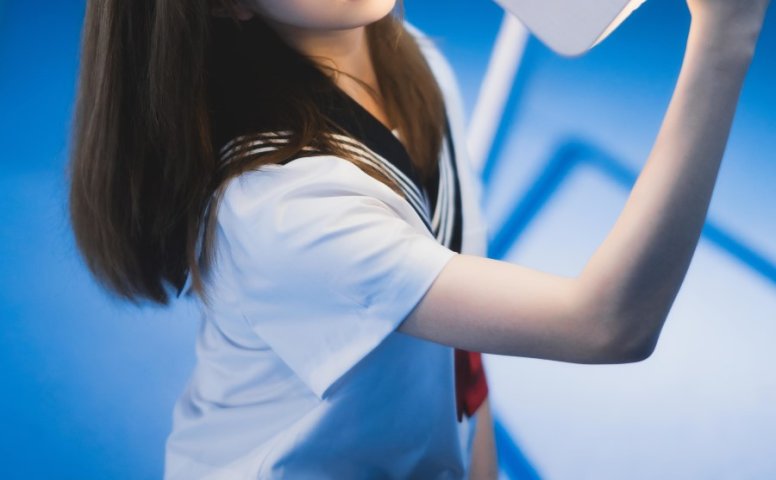 绮太郎Kitaro – 十分之七的蓝 [25P/68MB]