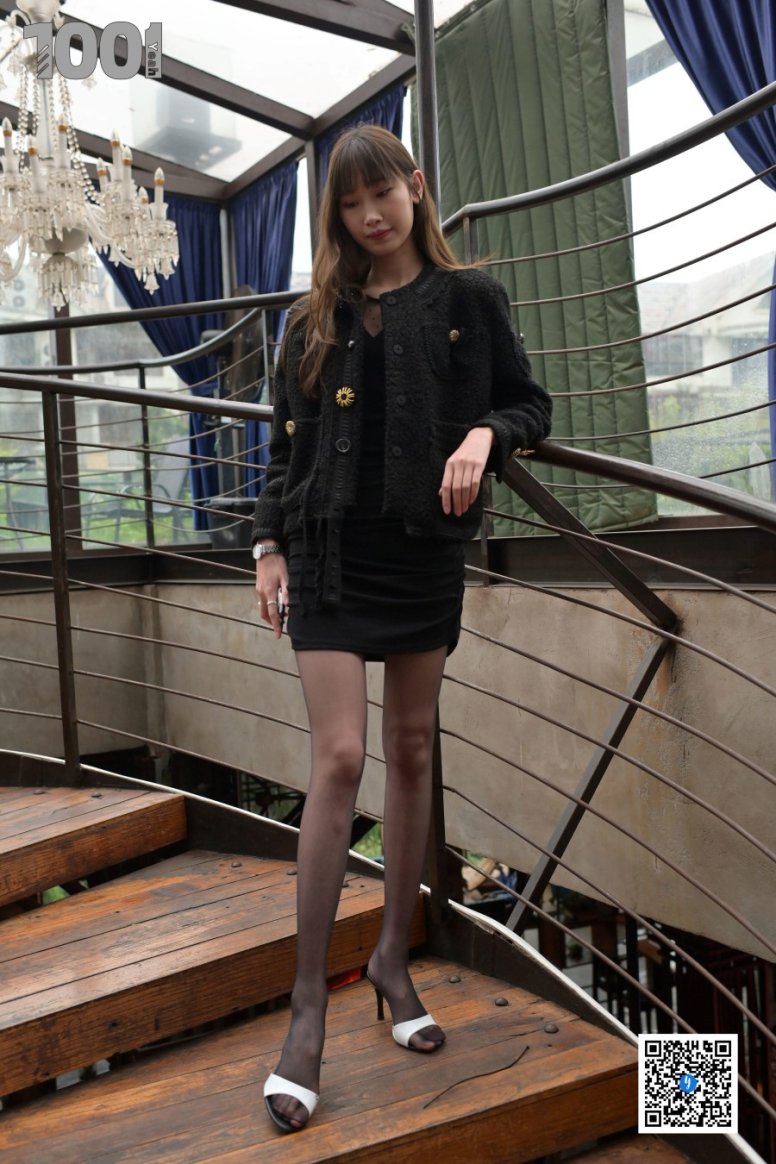 [IESS异思趣向] 一千零一夜 184 草莓《楼梯的拐角处1》[74P/72MB]