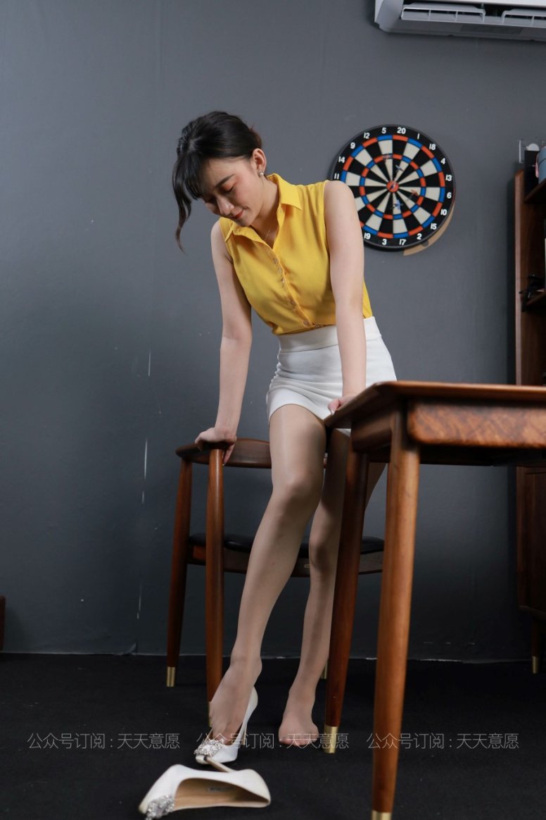 [IESS异思趣向] 耽丝 210716 都市丽人秋秋 [88P/88MB]