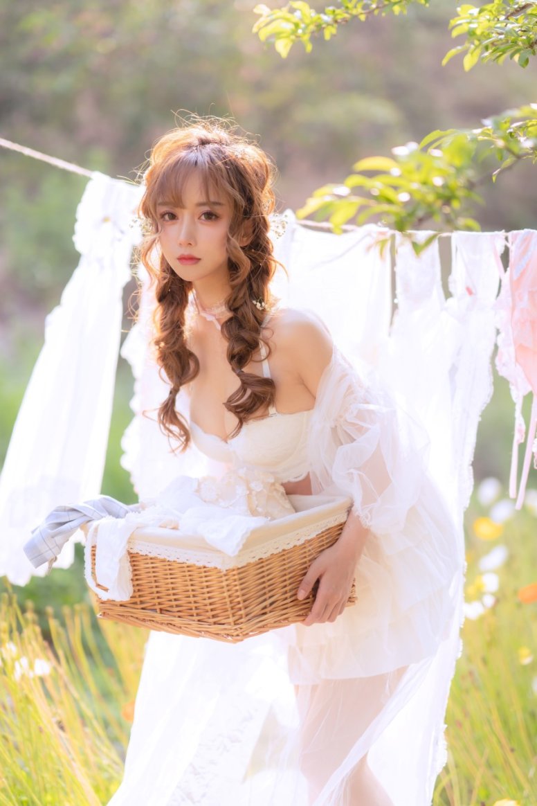 过期米线线喵 – 夏日限定 晒衣服 [41P/68MB]