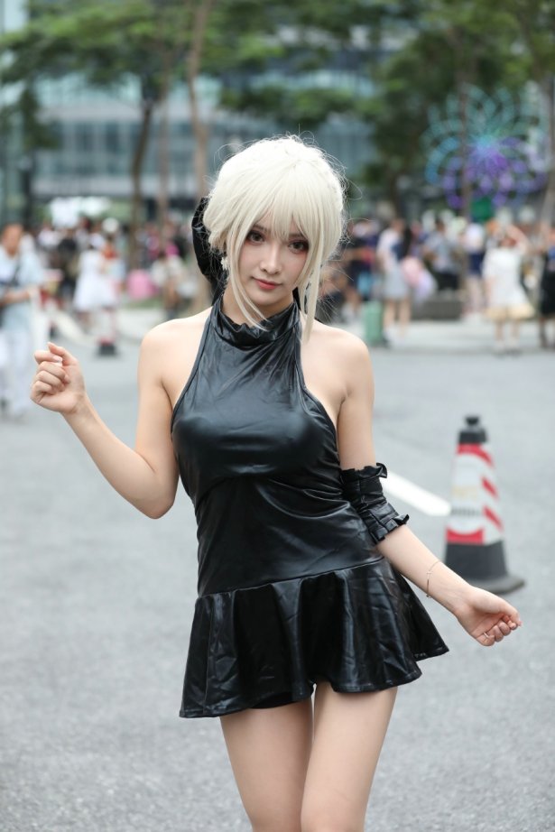 精选街拍 No.869 网荭只是简言 [106P/95MB]