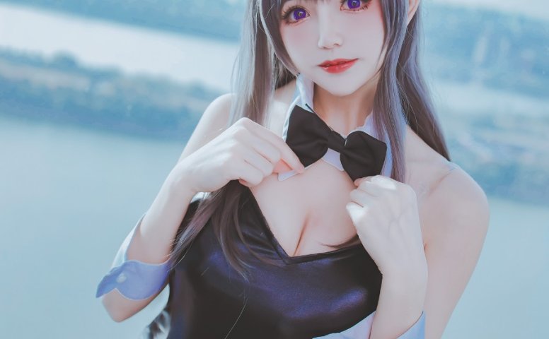Coser 衣衣 – 麻衣兔女郎 [42P/78MB]