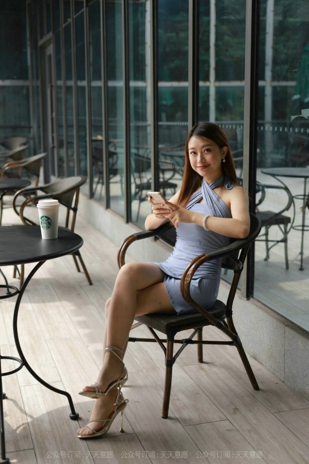 [IESS异思趣向] 2021.09.11 丝享家915：小婕《咖啡店邂逅网紅镁钕》[85P/177MB]