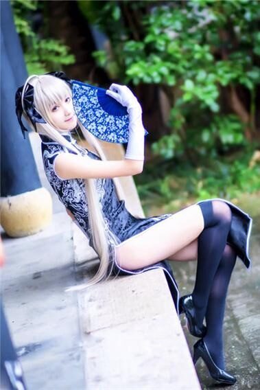 南桃Momoko – 洛天依 [18P/13MB]