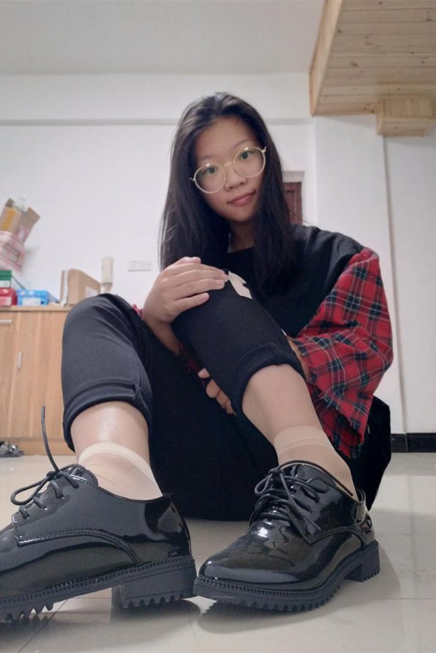 XUE妹校园寝室短丝系列006期 洪婷婷 [83P/235MB]