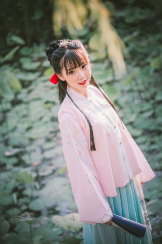 面饼仙儿 – 明治汉服 [22P/322MB]