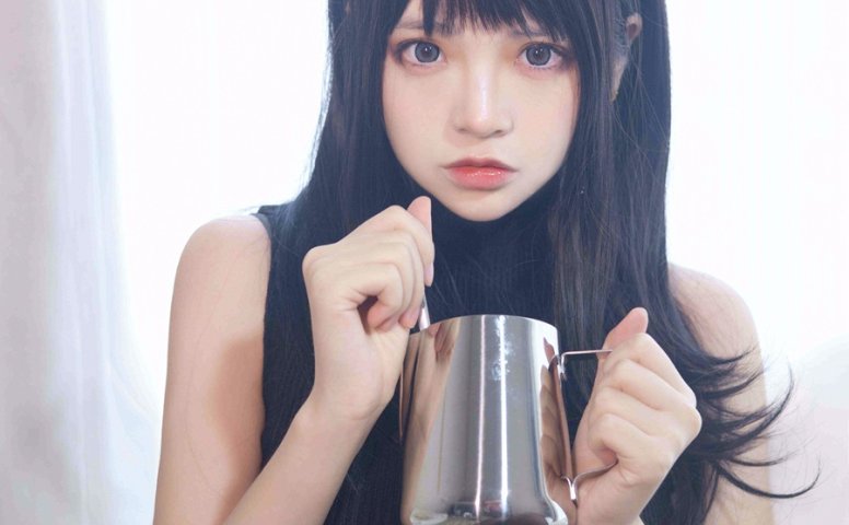 疯猫ss – 黑毛衣少女 [80P/1.18GB]