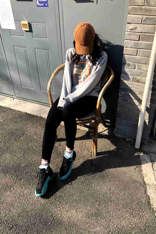 安乔乔儿(Nia乔乔) 户外露脚脚 [80P/274MB]