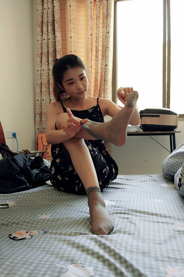 XUE妹校园寝室短丝系列024期 刘志明 [52P/48.7MB]