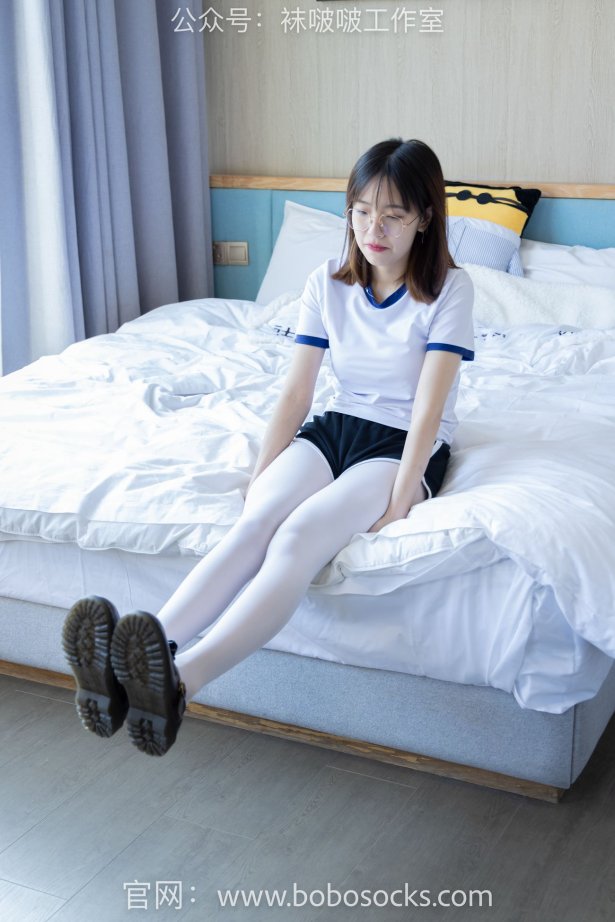 [BoBoSocks袜啵啵]NO.108 小甜豆-皮鞋、厚白丝、踩奶油蛋糕剧情[137P/1V/5.43GB]