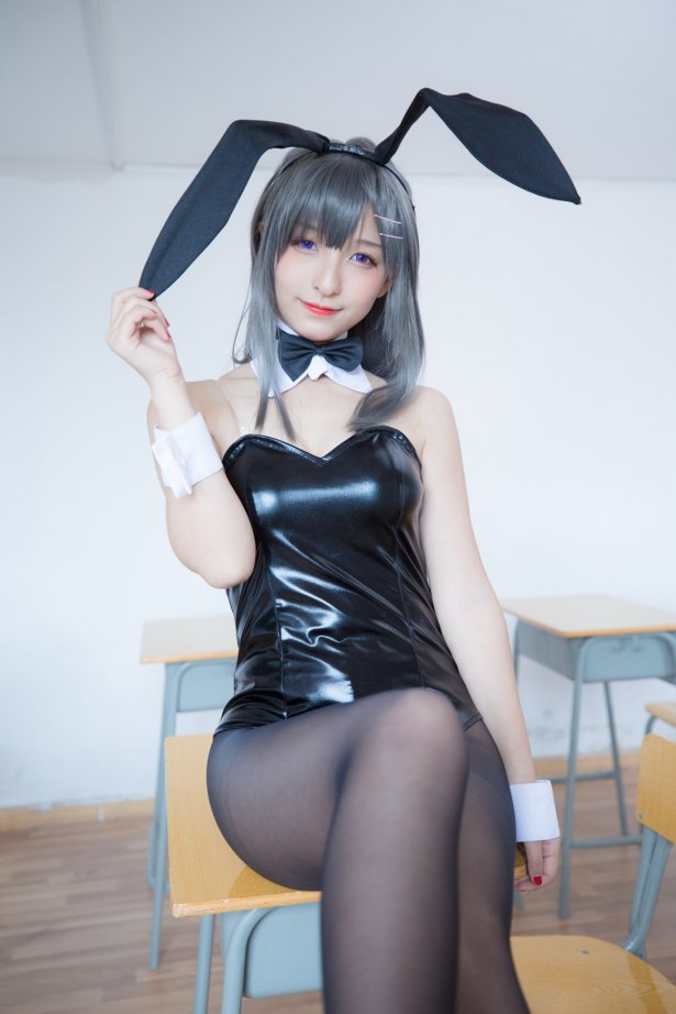 神楽板真冬 – 兔女郎(白昼夢) [150P/346MB]