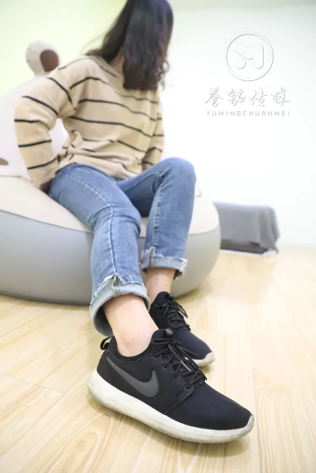 [誉铭传媒]袜足摄影 2019年 NO.023 人镁足靓[130P/1V/1.00GB]