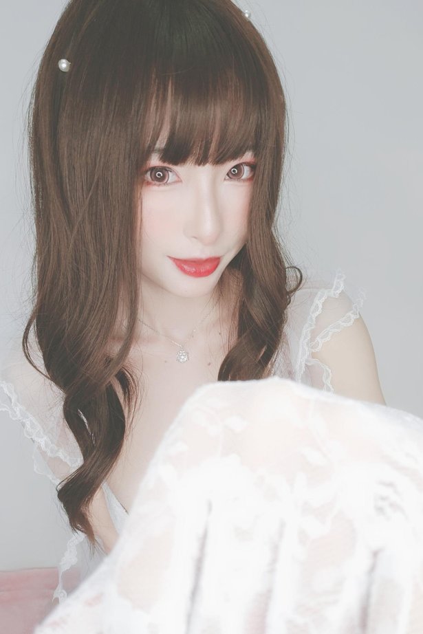 犹物清水由乃 花嫁自拍 [44P/2V/64MB]
