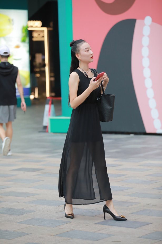 精选街拍 No.1471 黑丝裙公司白领[68P/46MB]