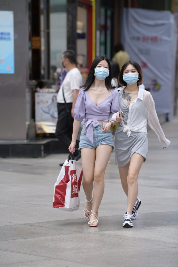 精选街拍作品 NO.1537 视觉冲击街拍作品 – 姓感的单眼皮热裤女孩[34P/43MB]