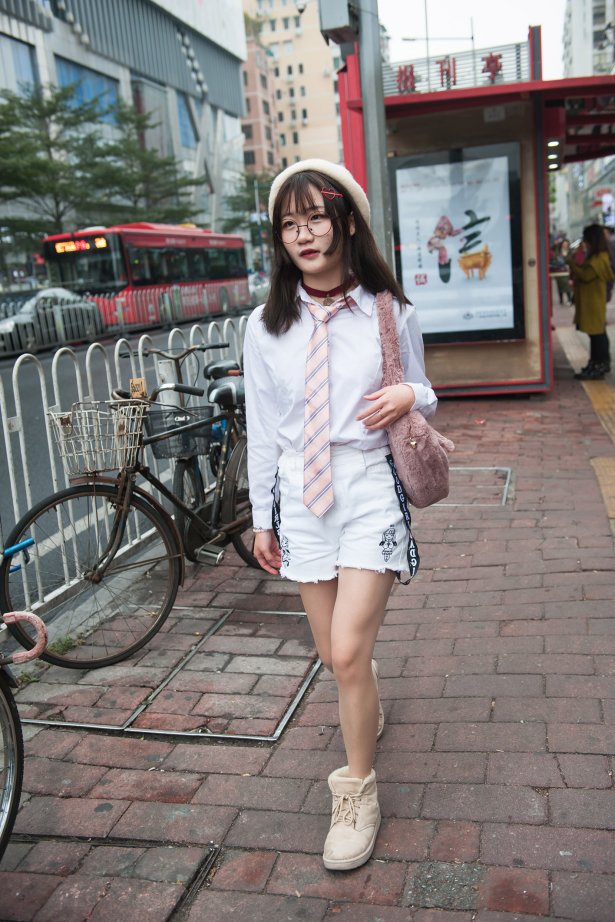 精选街拍作品 NO.1607  程生街拍作品 – 日常逛街的小解解[181P/97MB]