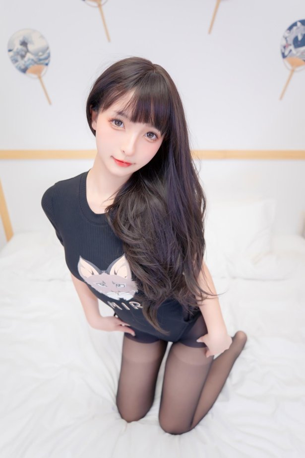 神楽板真冬 – 黑太狼[20P/50MB]