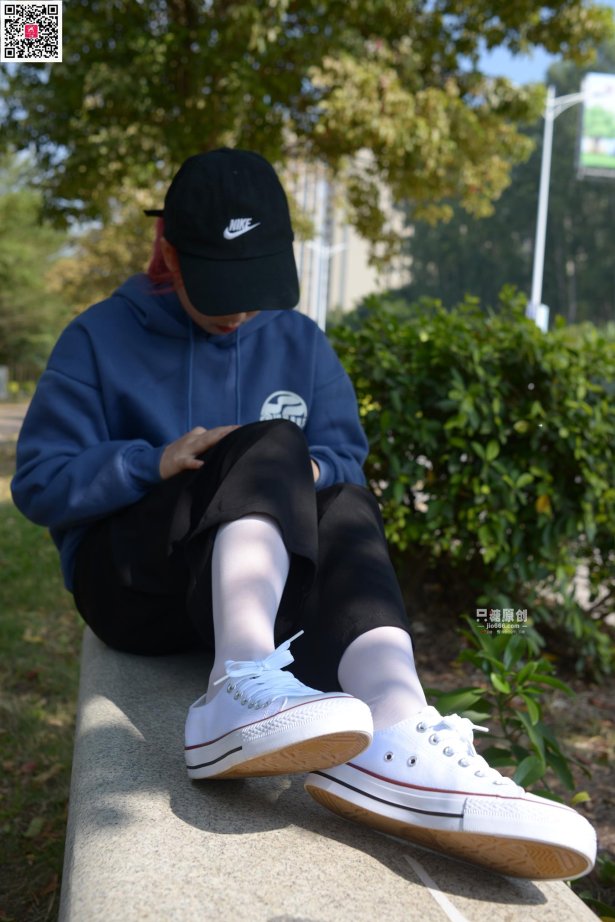 [只糖原创]NO.636 孙怡 陪你积攒走最灿烂一番[149P/1V/1.38GB]