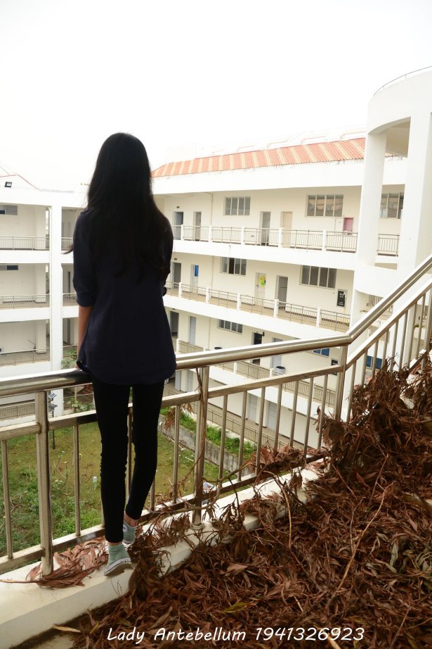 [战前女神] 美腿镁足精品摄影套图 022 [53P/86MB]