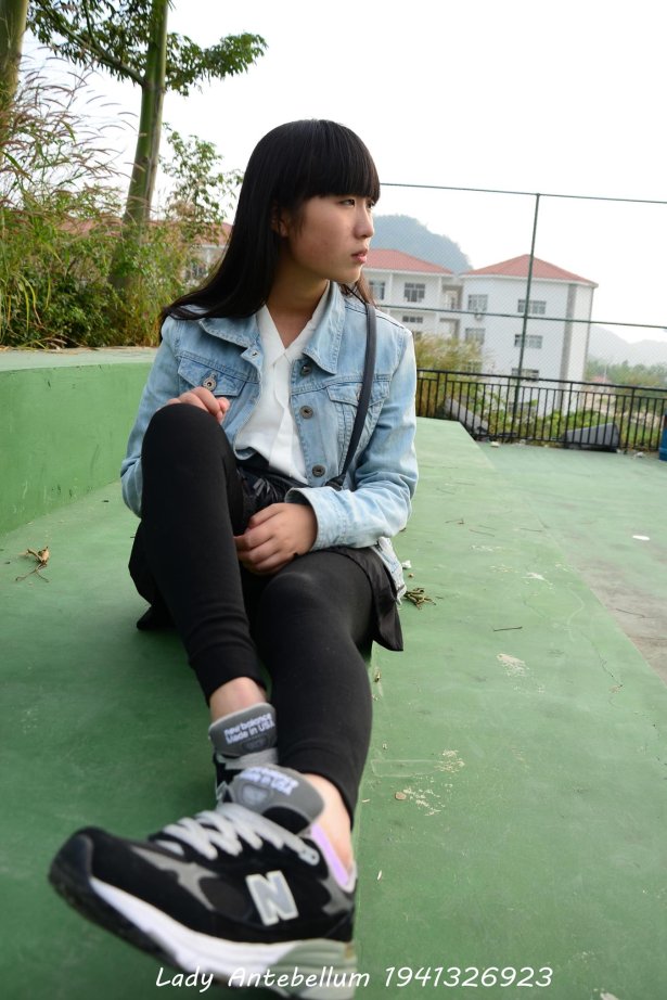 [战前女神] 美腿镁足精品摄影套图 019 [228P/308MB]