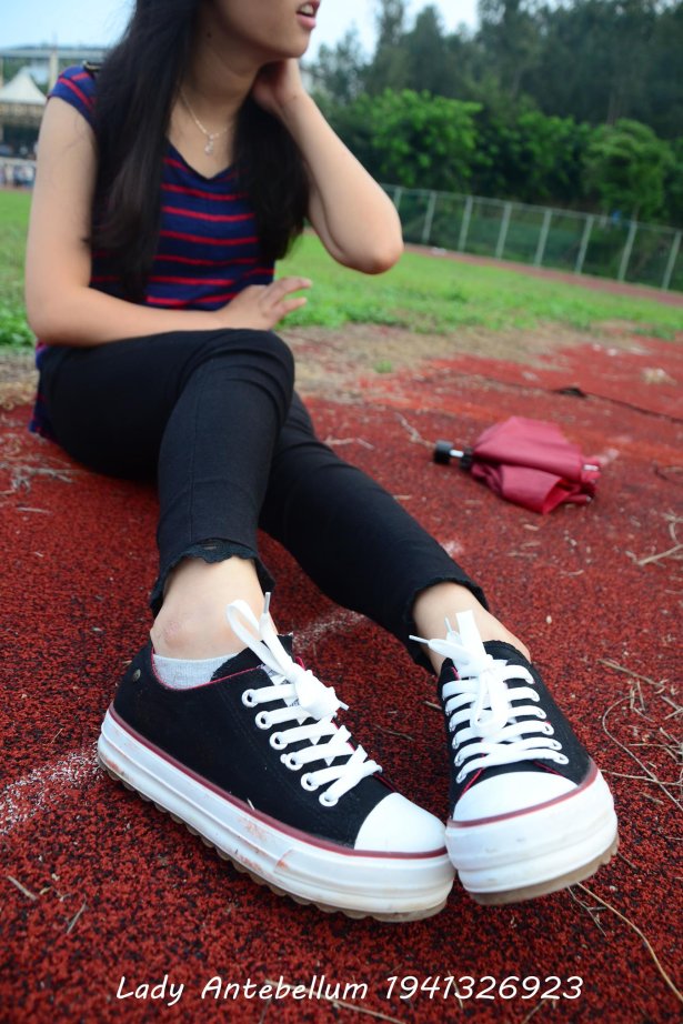 [战前女神] 美腿镁足精品摄影套图 041 [92P/199MB]