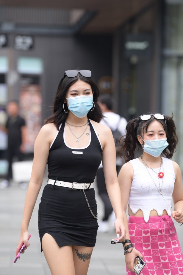 精选街拍作品 NO.1805 视觉冲击街拍作品 – 酷女孩[35P/41.4MB]