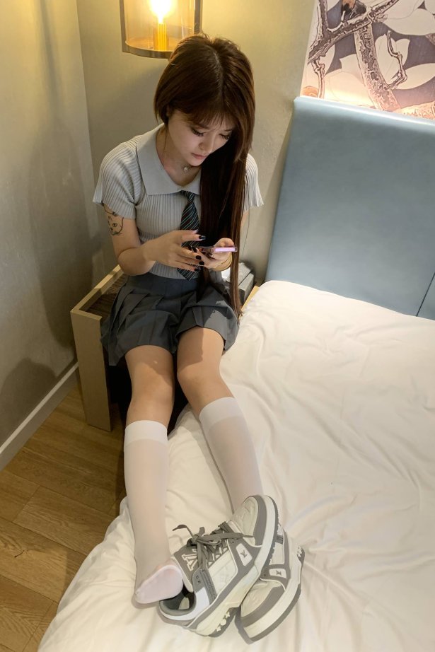 [誉铭传媒]袜足摄影 2023年《03月整合福利》[121P/1V/1.37GB]