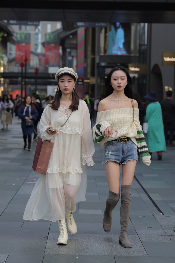 精选街拍作品 NO.2028 凯恩街拍作品 – 时尚漂亮的美眉 锁骨爱了[53P/52MB]