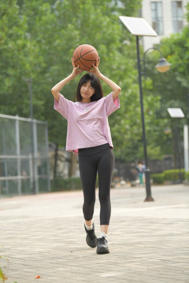 精选街拍作品 NO.2069 一始街拍作品 – 黑色瑜伽篮球课女孩[463P/530MB]