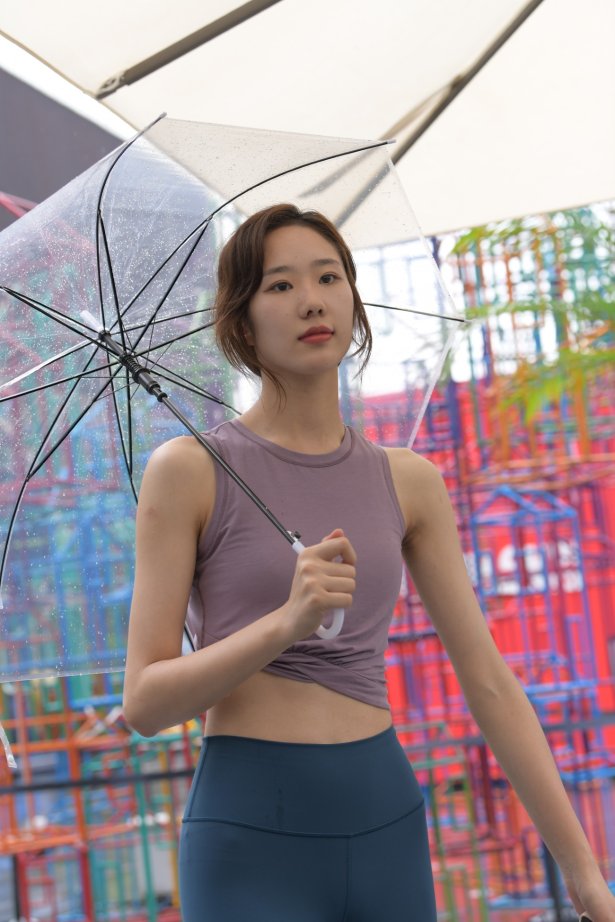 精选街拍作品 NO.2107 一只麋鹿摄影作品 – 蓝色瑜伽裤运动系高挑镁钕[552P/637MB]