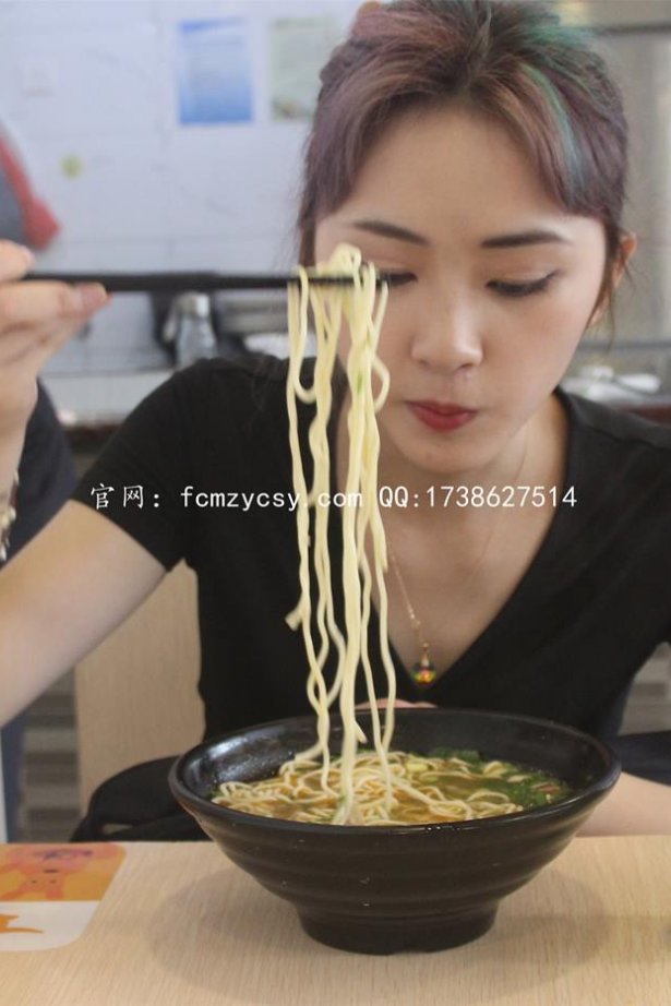 FCMZ原创学生足模摄影 No.004 白白 [164P/258MB]