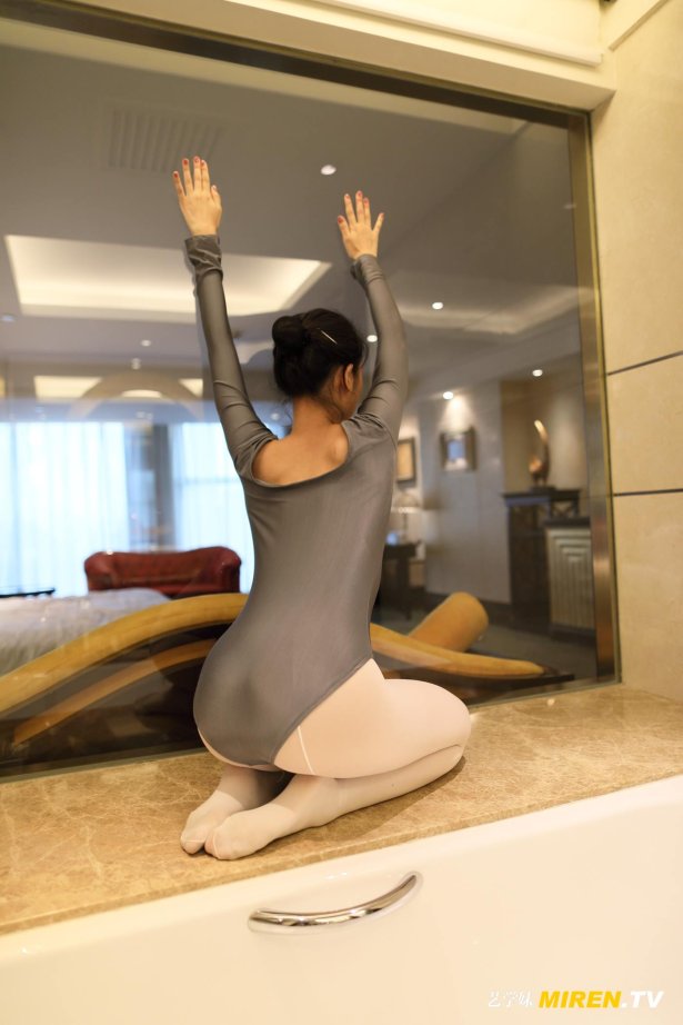 [ROSI艺XUE妹]2020.01.30 NO.062[98+1P/73M]