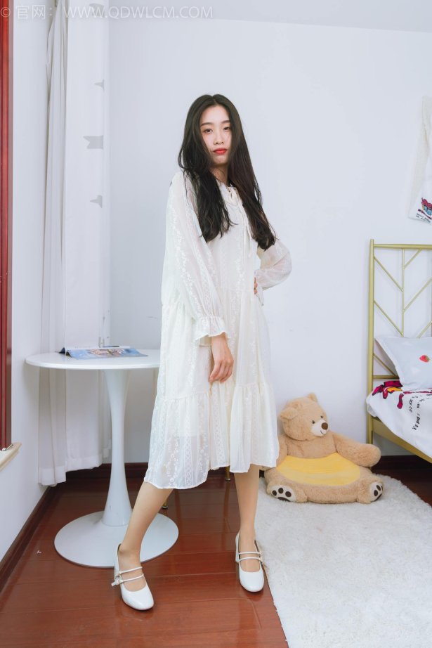 勿恋传媒 NO.1579 绒绒-冷冷清清[151P/1V/3.37GB]